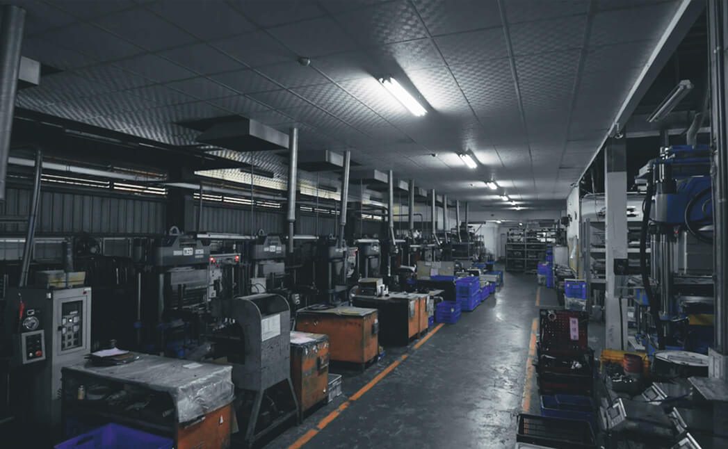 What is compression molding ?