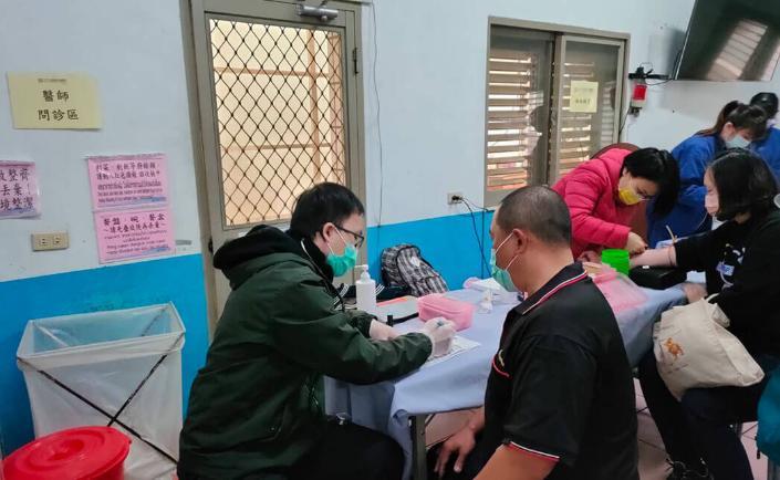 Château De Jourdeness में वार्षिक कंपनी यात्रा